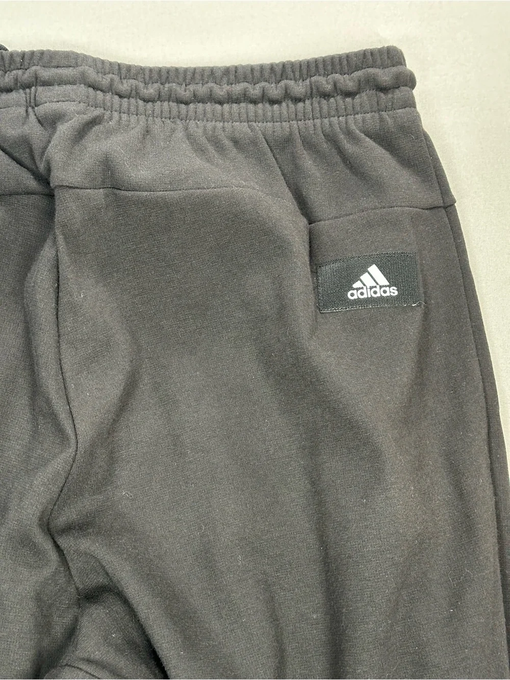 Adidas Guru Pant Joggers, 3/4-Length Crop Training Pants/Joggers - Mens Medium